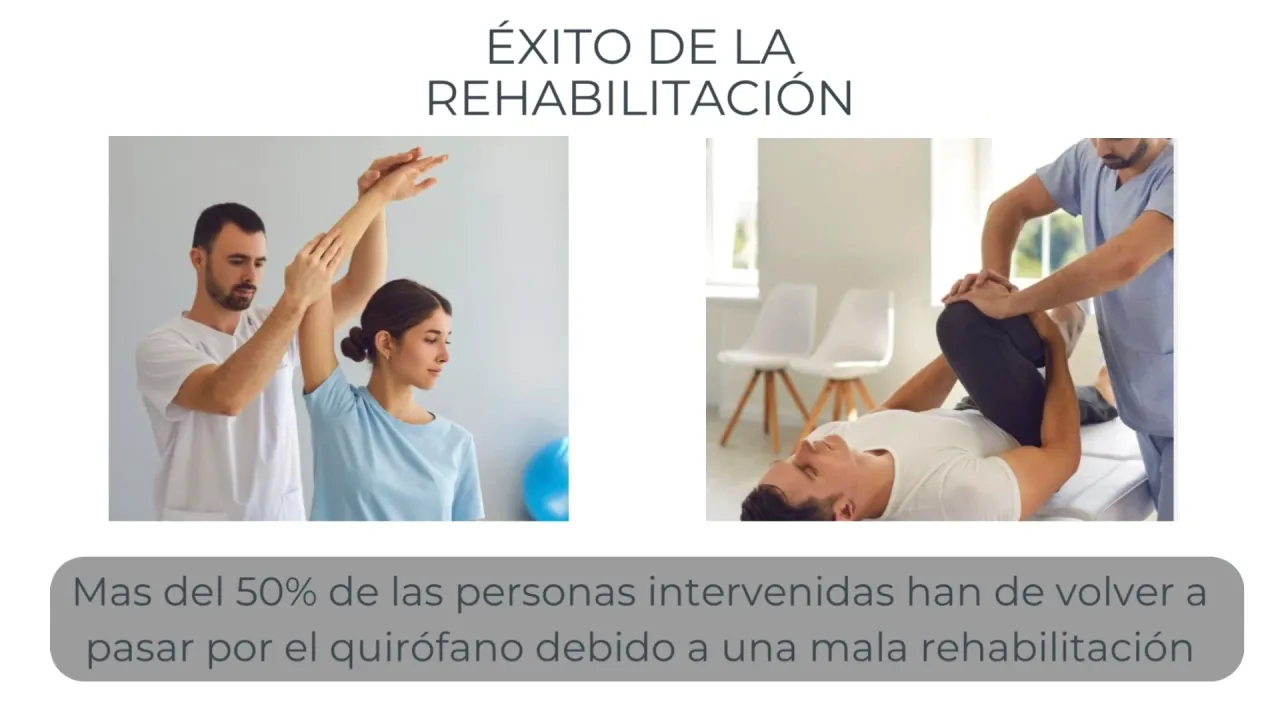 Fisioterapeuta estirando brazo a paciente
